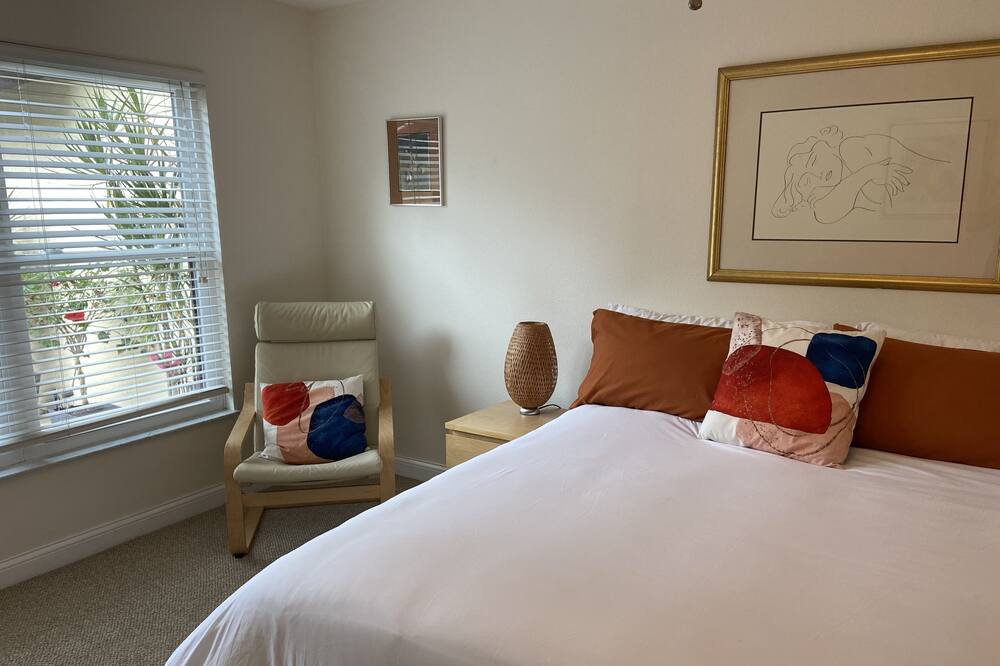 Photo of Bedroom in Poinciana