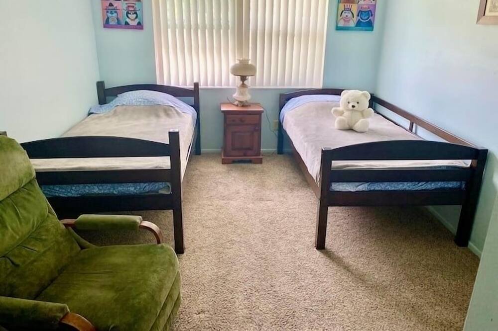 Photo of Bedroom in Park Lake Estates