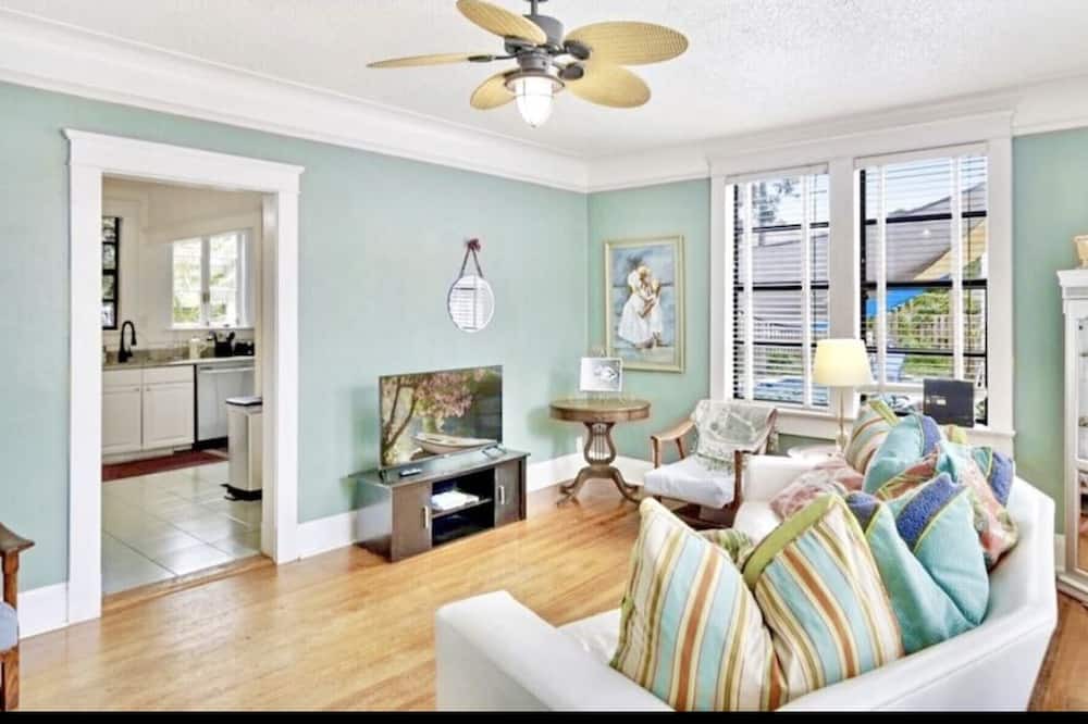 Photo of Livingroom in Providencia Park