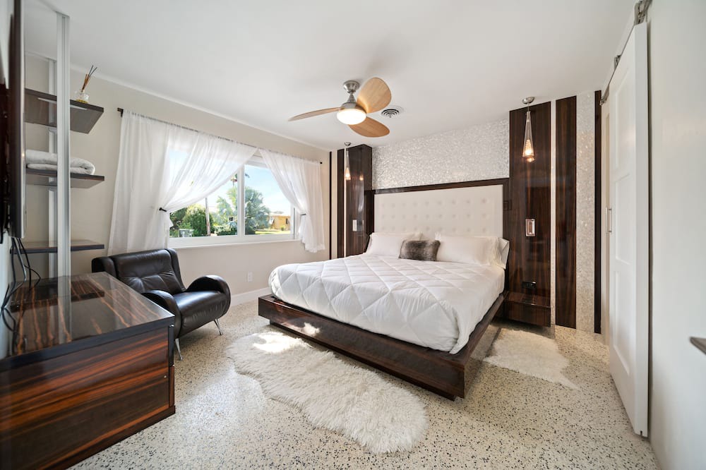 Photo of Bedroom in Coral Heights