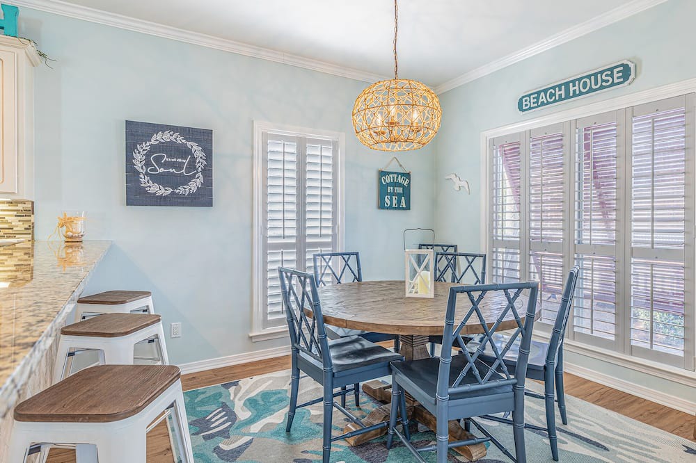 Photo of Kitchen in Clipper Cove