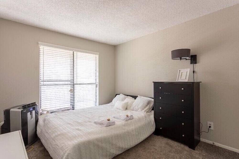 Photo of Bedroom in University