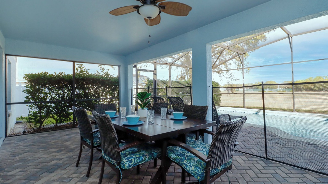 Photo of Patio Balcony in Orange Tree