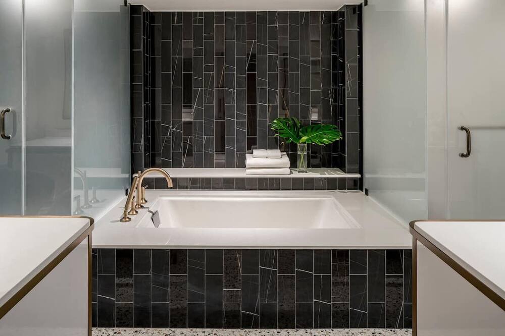 Photo of Bathroom in Hunt Club