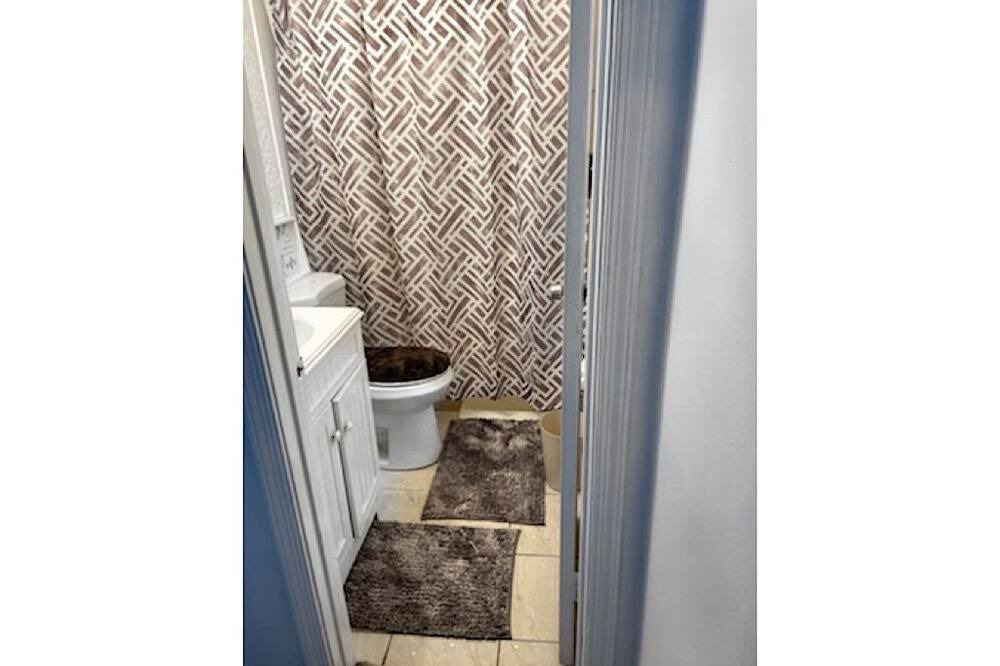 Photo of Bathroom in Coral Springs