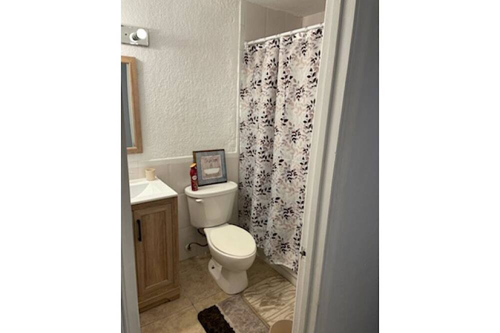Photo of Bathroom in Coral Springs