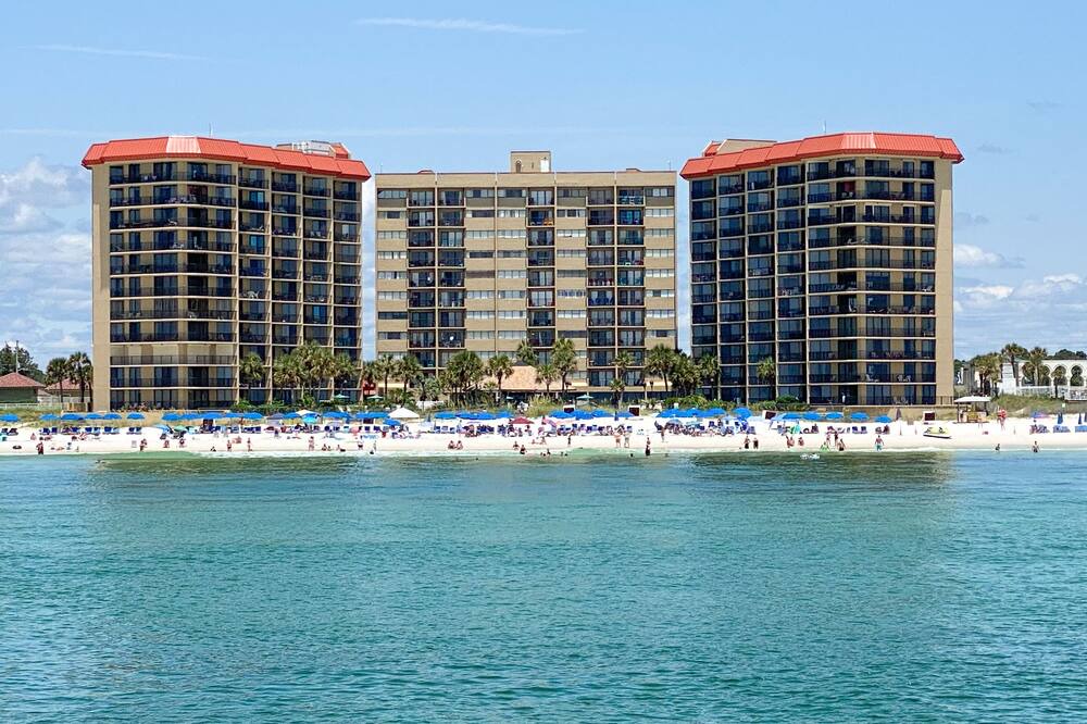 Photo of Others in Biltmore Beach