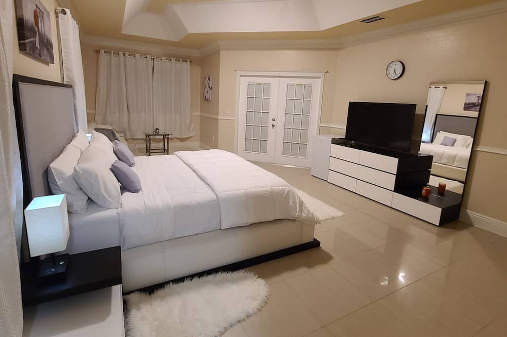 Photo of Bedroom in Port Saint Lucie