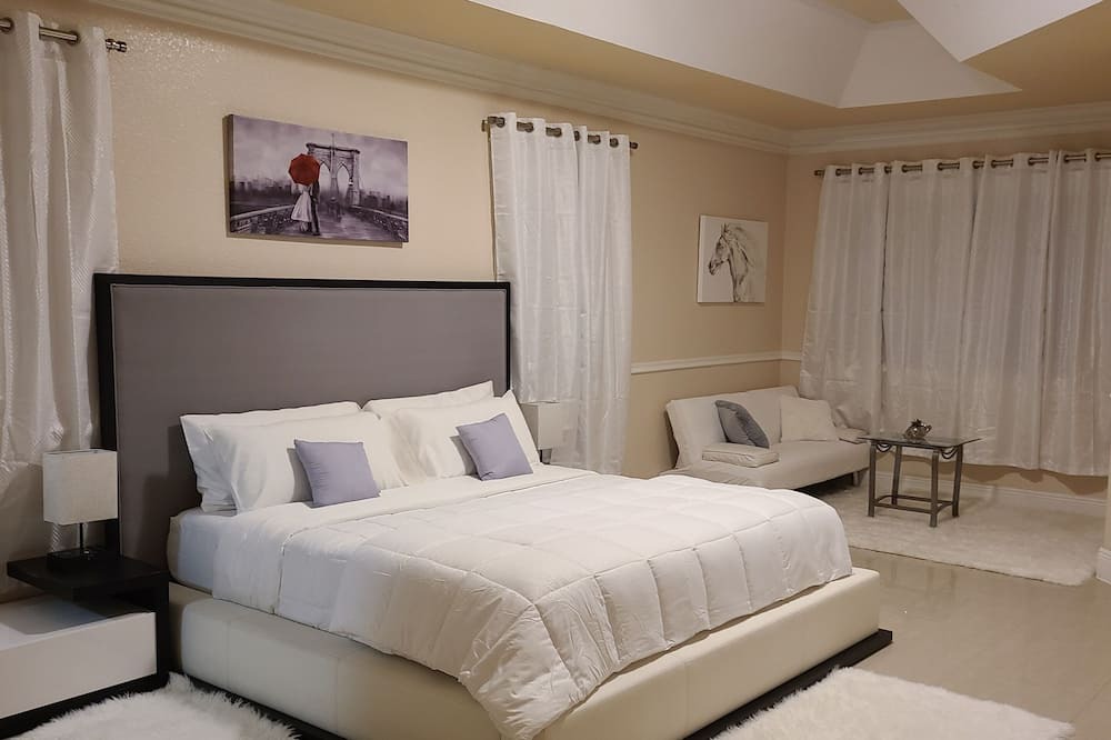 Photo of Bedroom in Port Saint Lucie