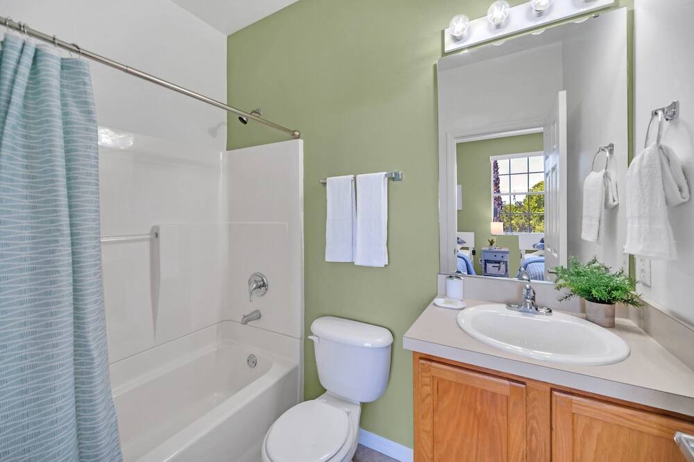 Photo of Bathroom in Silver Creek