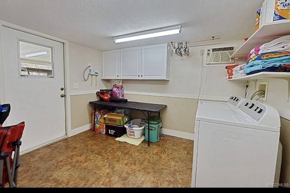 Photo of Bedroom in Yankeetown