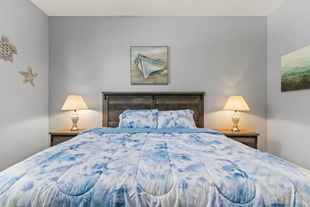 Photo of Bedroom in Clair-Mel City
