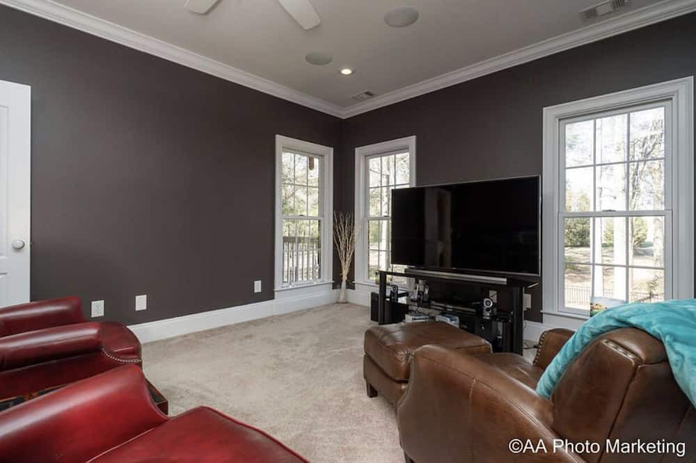 Photo of Livingroom in Kathleen