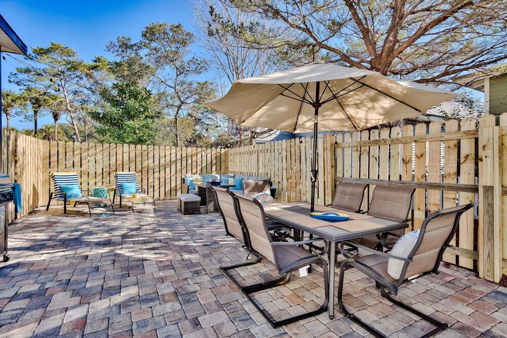 Photo of Patio Balcony in Clipper Cove