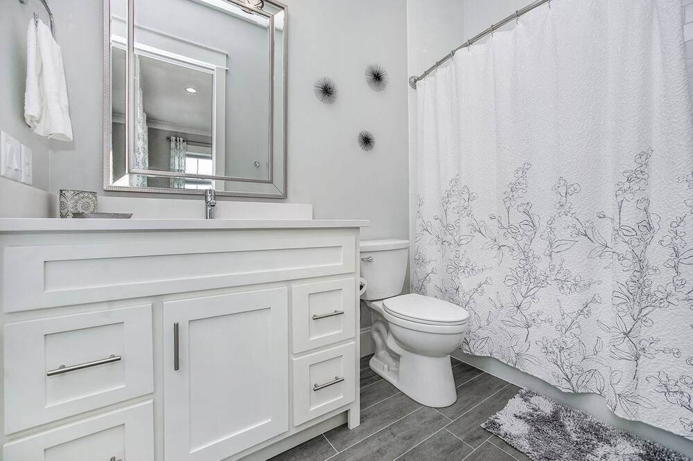 Photo of Bathroom in Fort Walton Beach - Destin