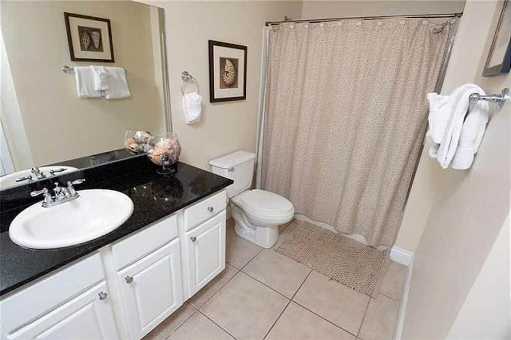 Photo of Bathroom in Bahama Beach