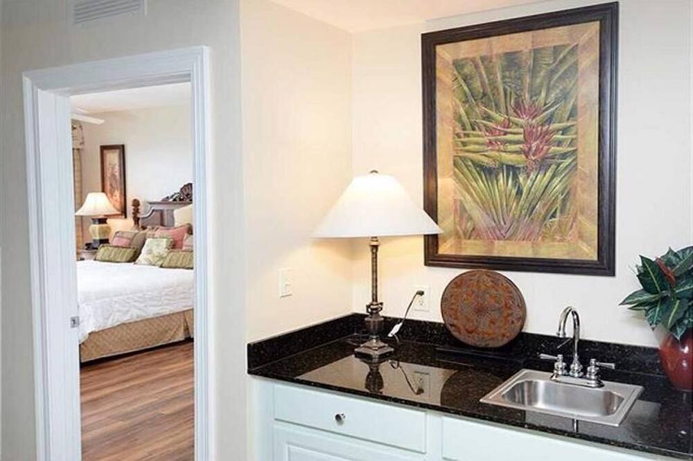 Photo of Kitchen in Bahama Beach