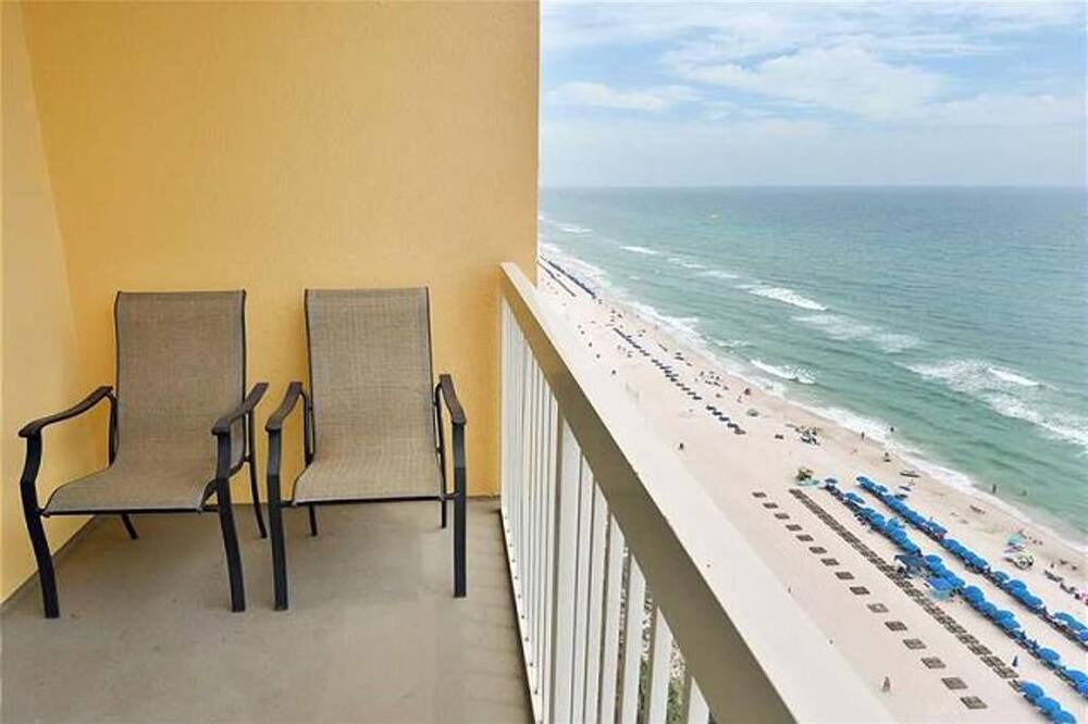Photo of Patio Balcony in Bahama Beach