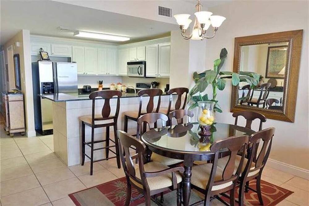 Photo of Kitchen in Bahama Beach