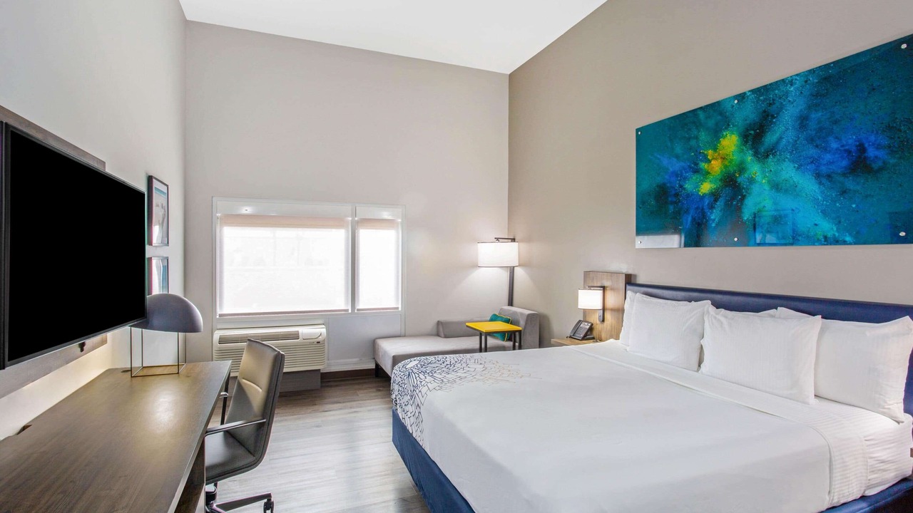 Photo of Bedroom in Miramar Beach