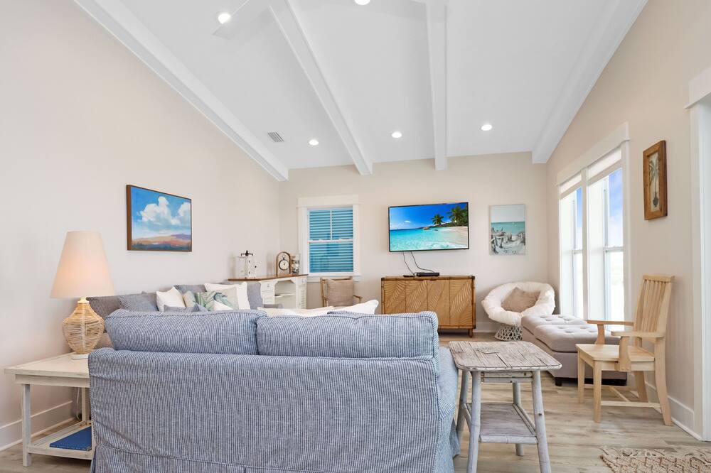 Photo of Livingroom in Cape San Blas