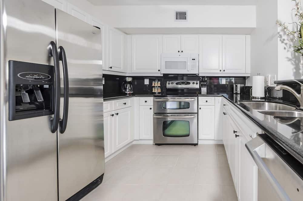 Photo of Kitchen in Downtown West Palm Beach