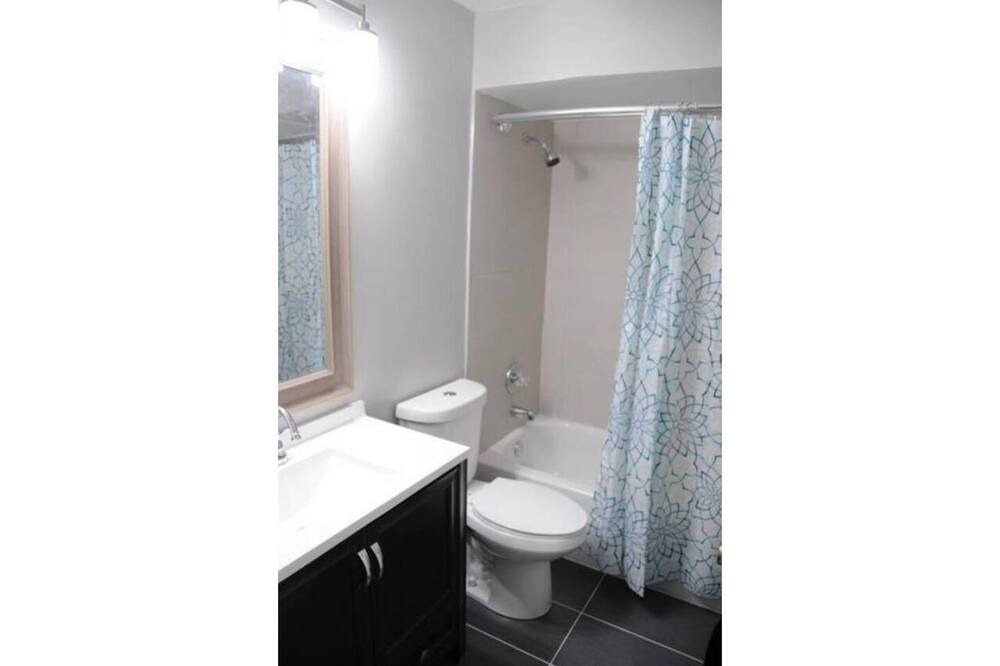 Photo of Bathroom in Williamsburg
