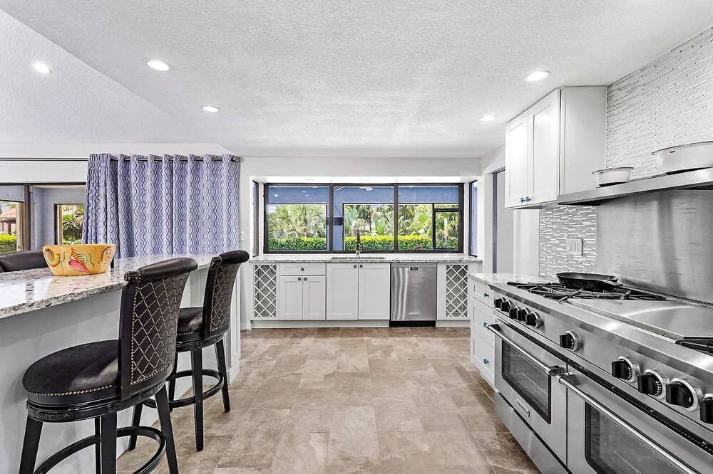 Photo of Kitchen in Florida North Atlantic Coast