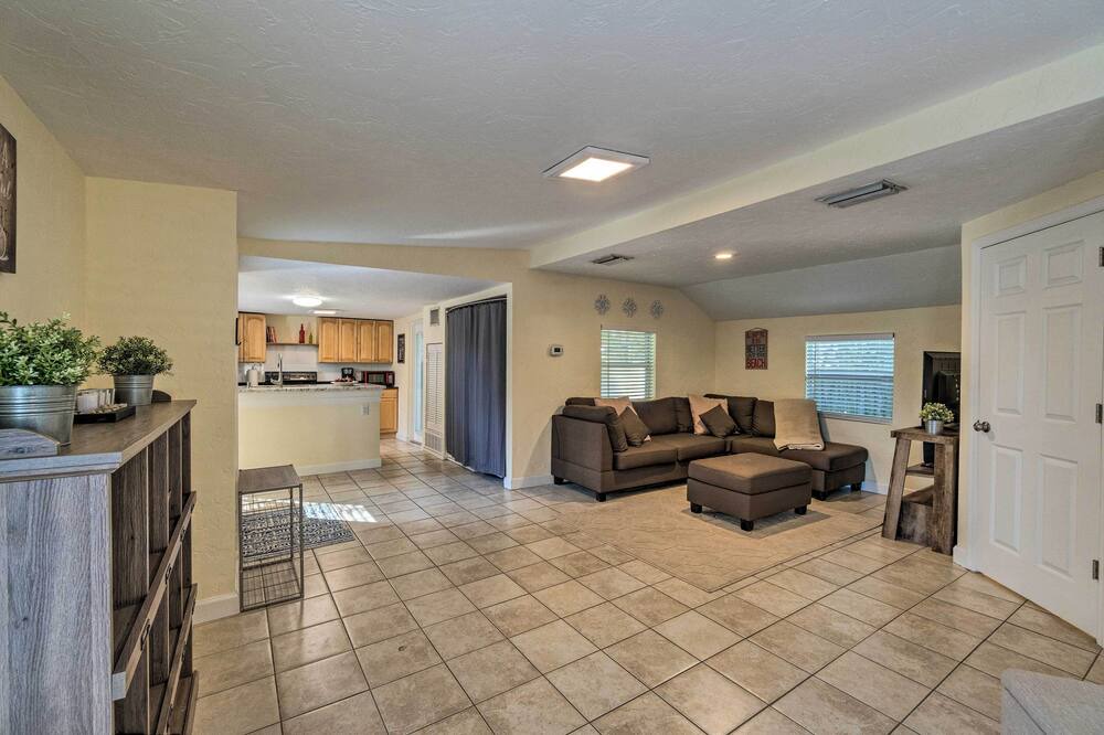 Photo of Livingroom in Ridge Wood Heights