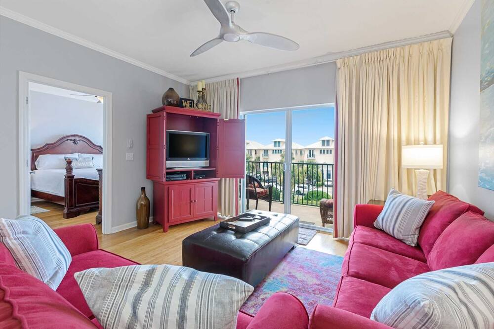 Photo of Livingroom in Frangista Beach