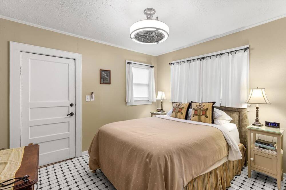 Photo of Bedroom in Seminole Heights