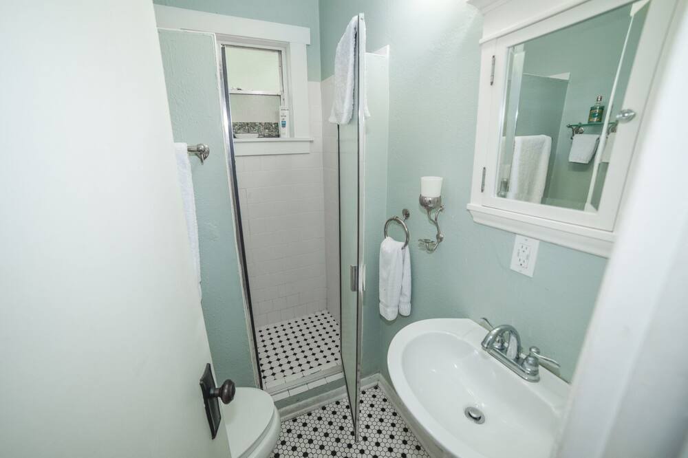 Photo of Bathroom in Seminole Heights
