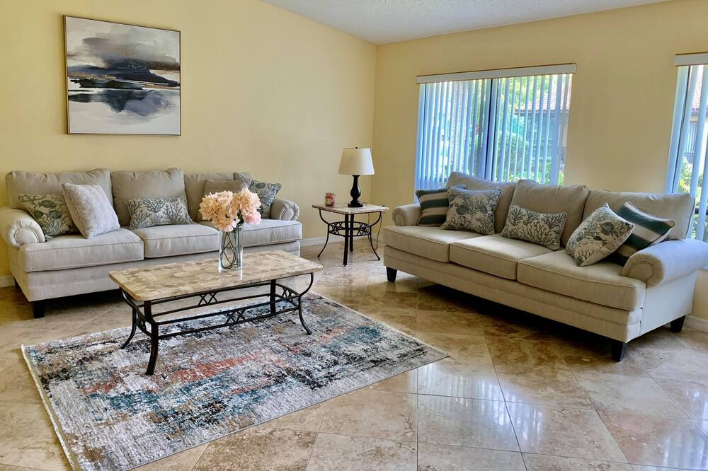 Photo of Livingroom in Sarasota