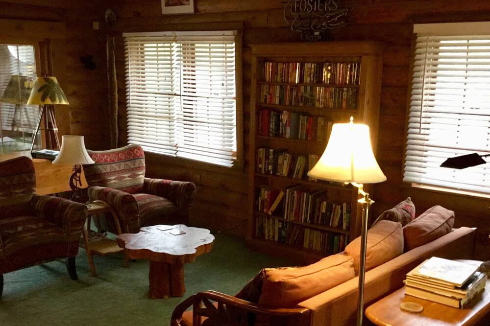 Photo of Bedroom in Hawthorne