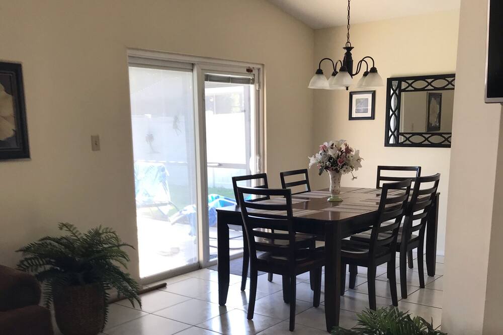 Photo of Livingroom in Indian Wells