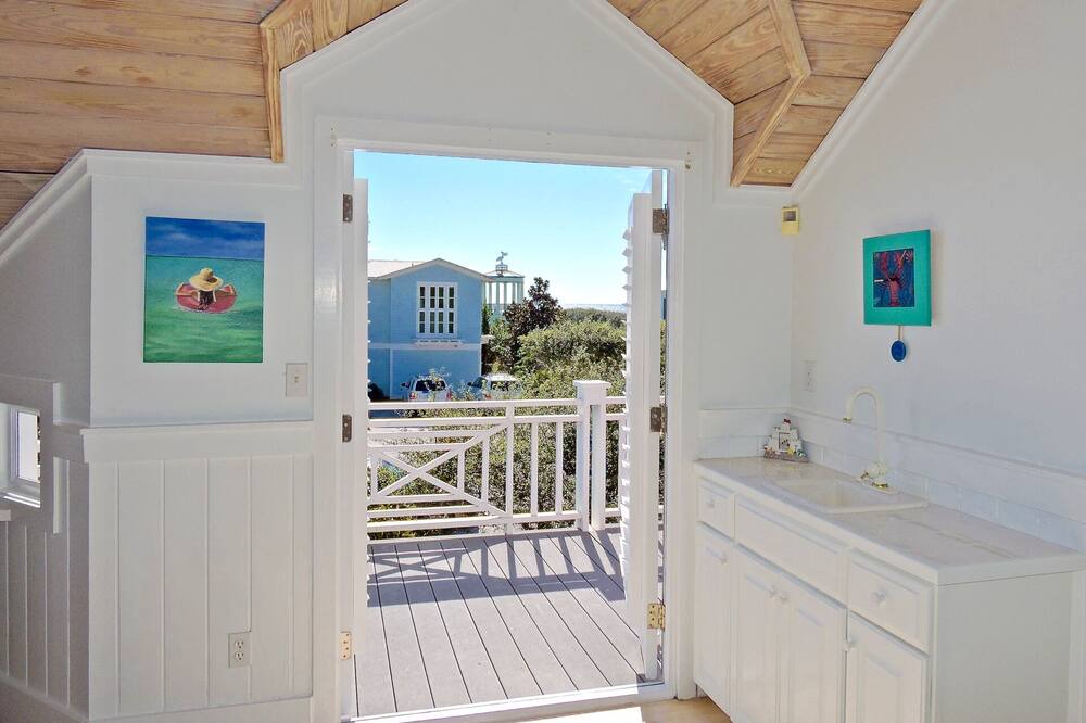 Photo of Patio Balcony in Seaside