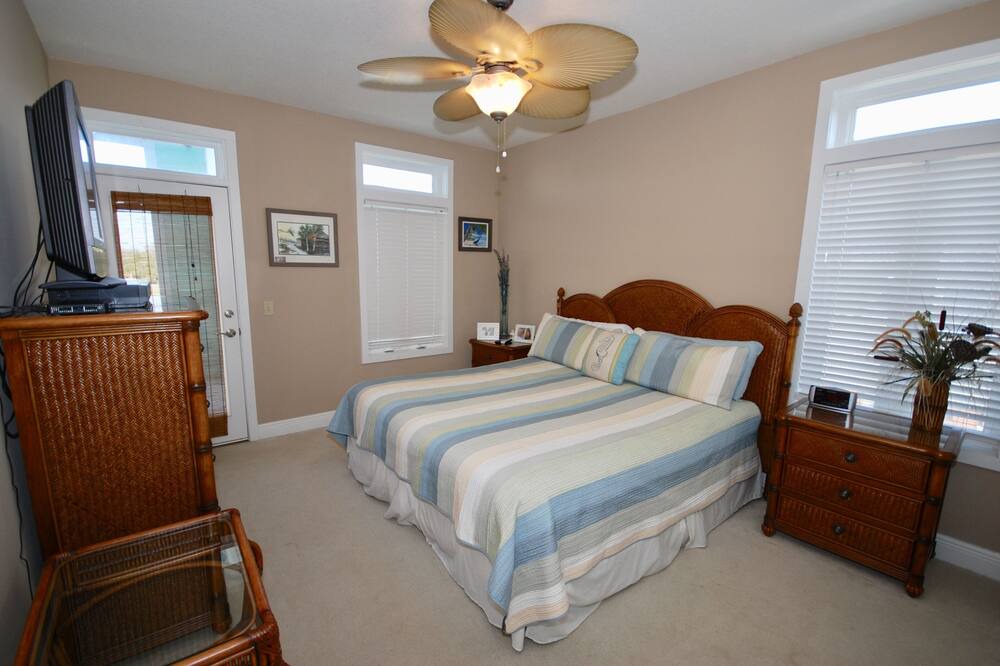 Photo of Bedroom in Steinhatchee