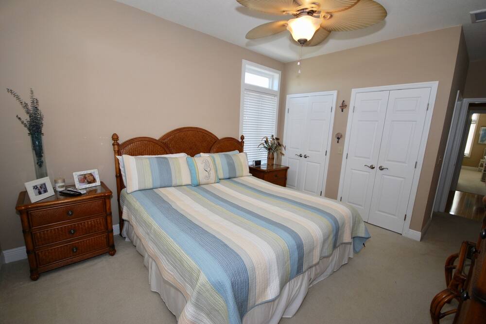 Photo of Bedroom in Steinhatchee