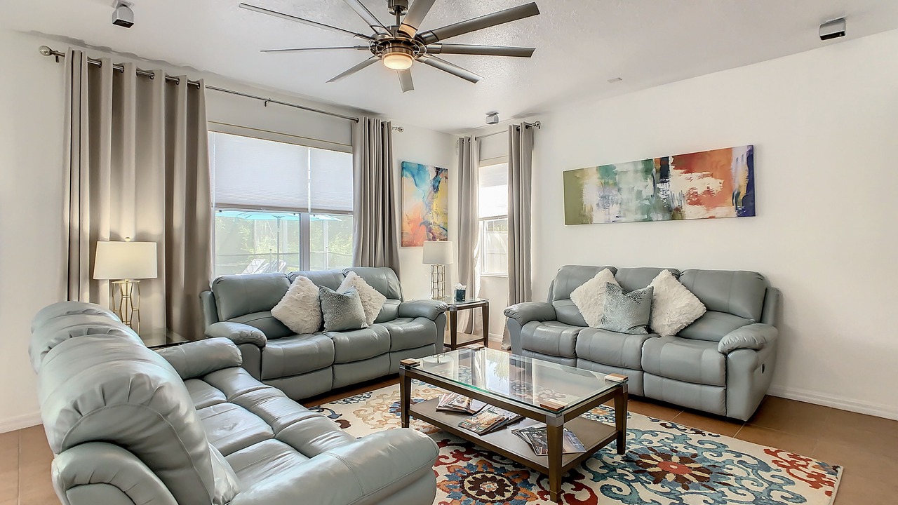 Photo of Livingroom in Legacy Park