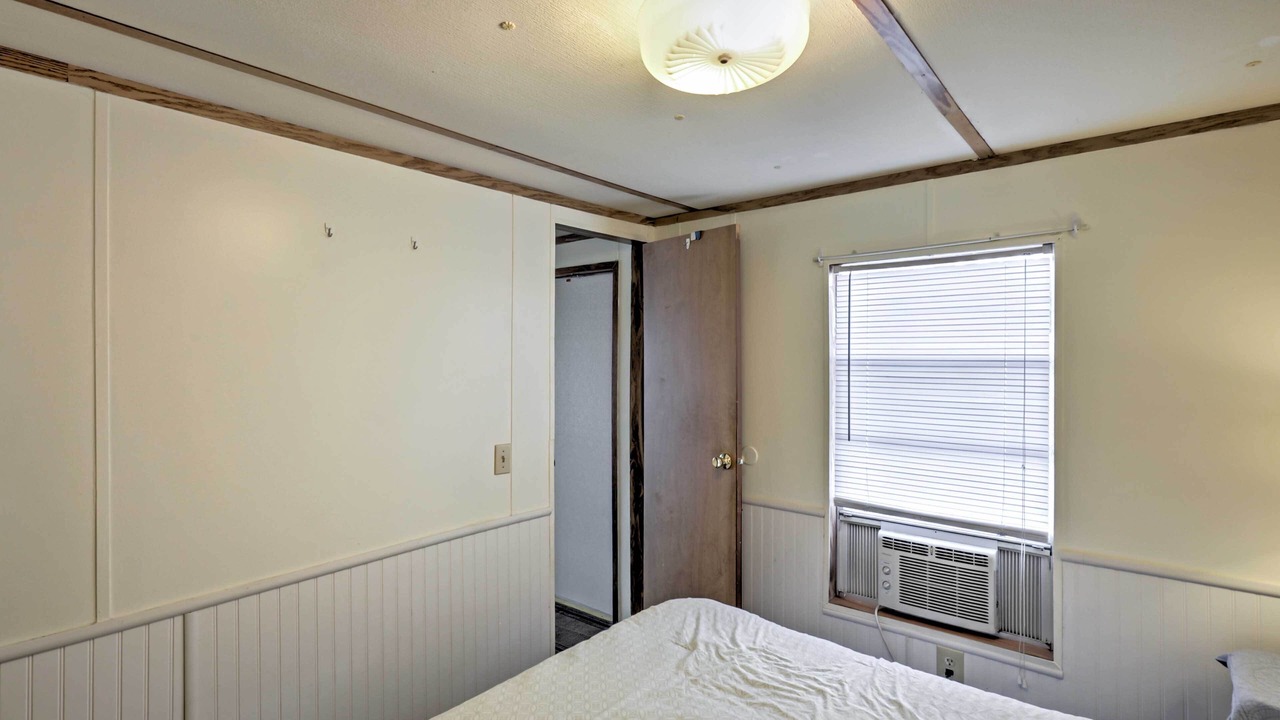 Photo of Bedroom in Silver Springs