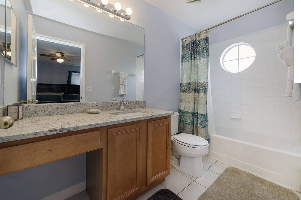 Photo of Bathroom in Indian Point