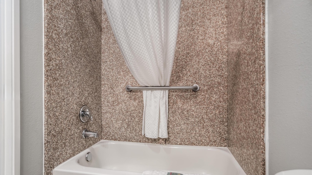 Photo of Bathroom in Crawfordville