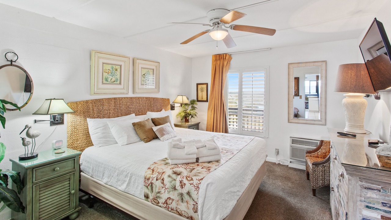 Photo of Bedroom in Crescent Beach