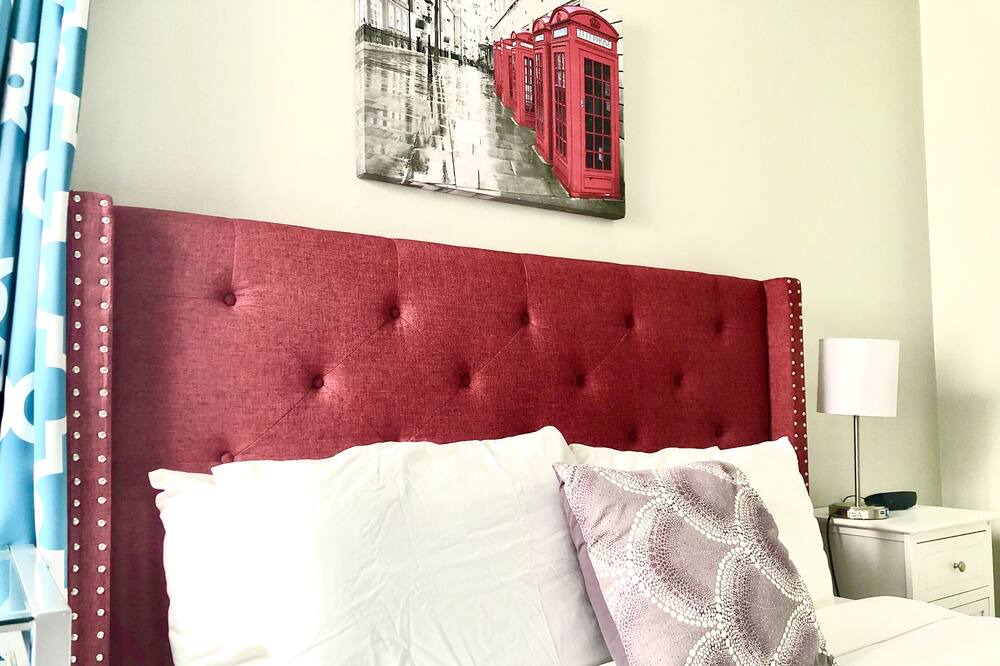 Photo of Bedroom in Williamsburg