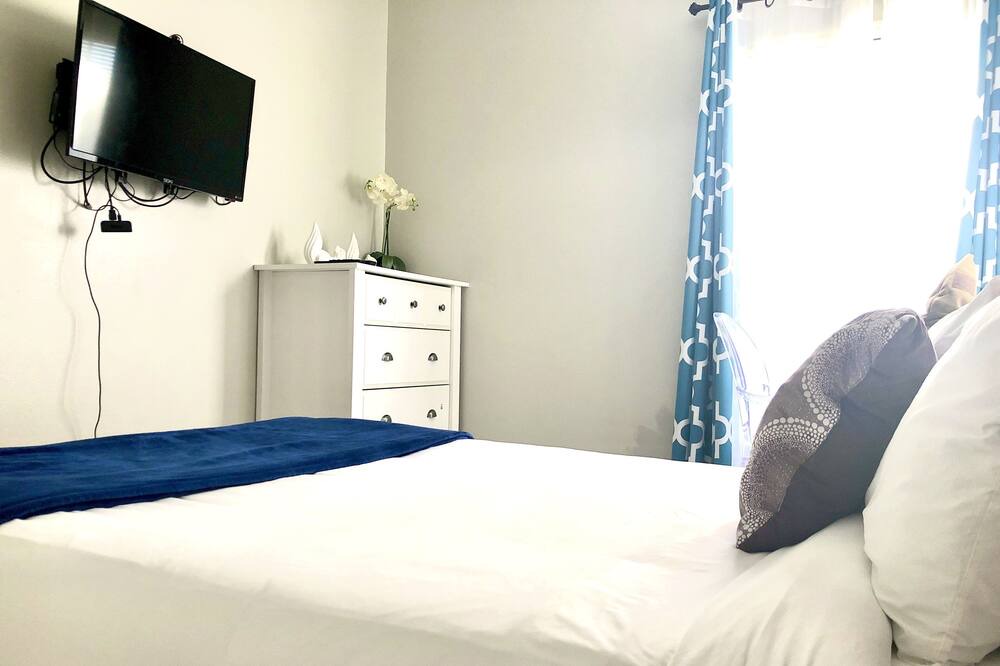 Photo of Bedroom in Williamsburg