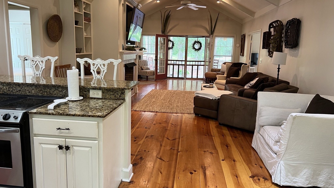 Photo of Livingroom in Adel