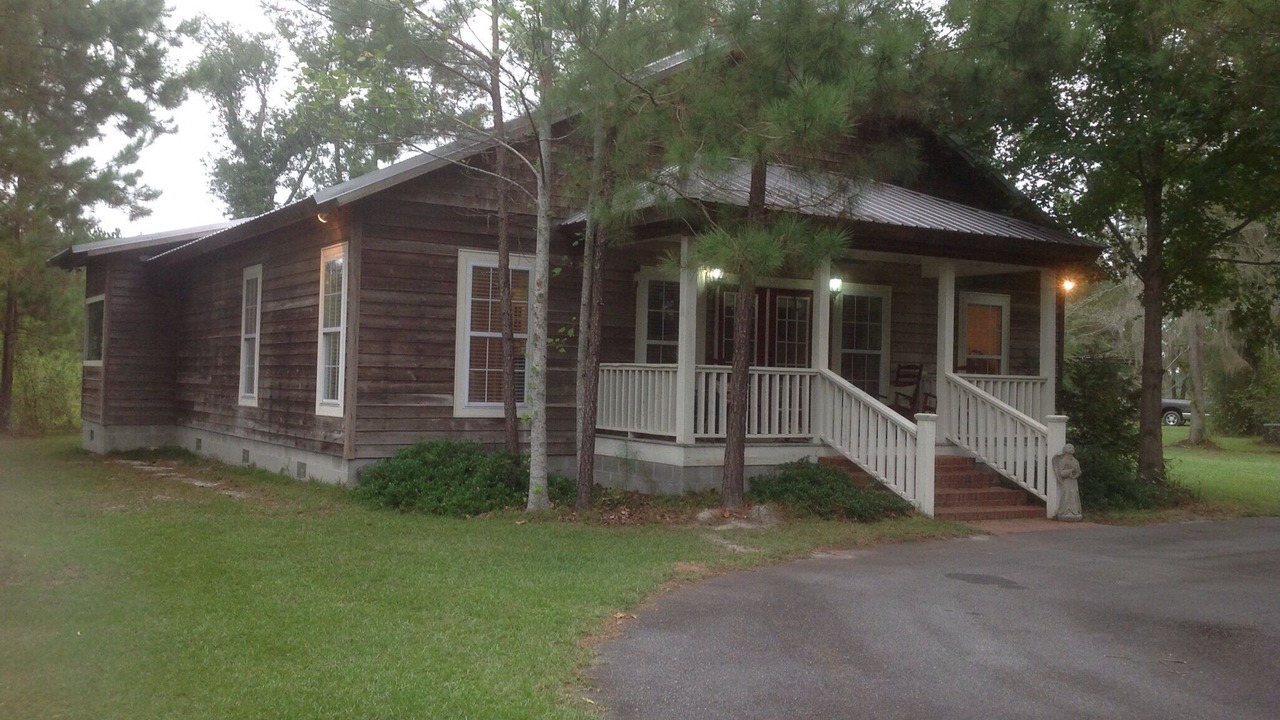 Photo of Outdoor in Adel