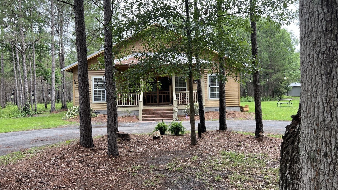 Photo of Outdoor in Adel