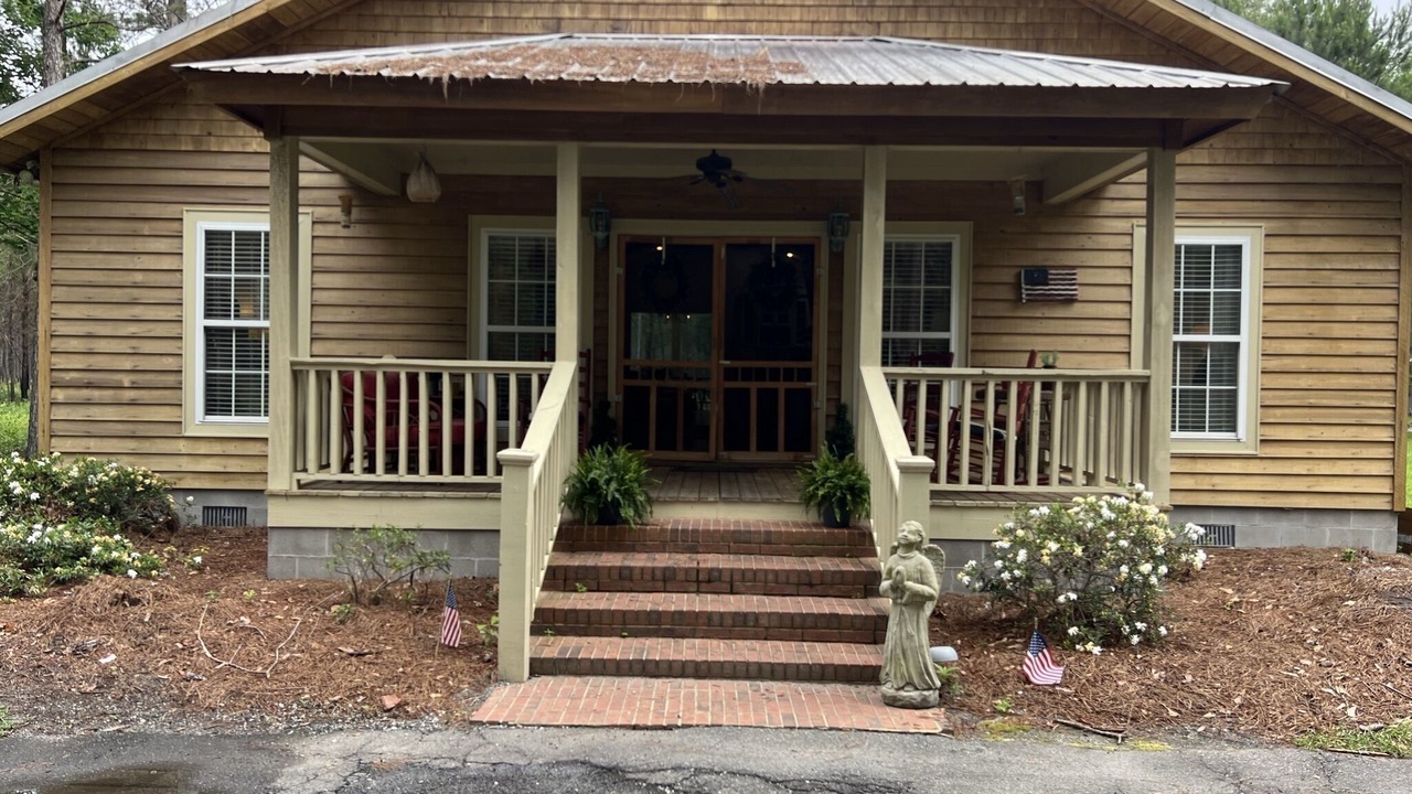 Photo of Outdoor in Adel
