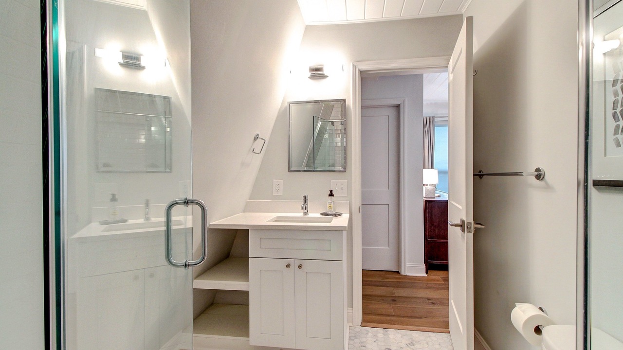 Photo of Bathroom in Fernandina Beach